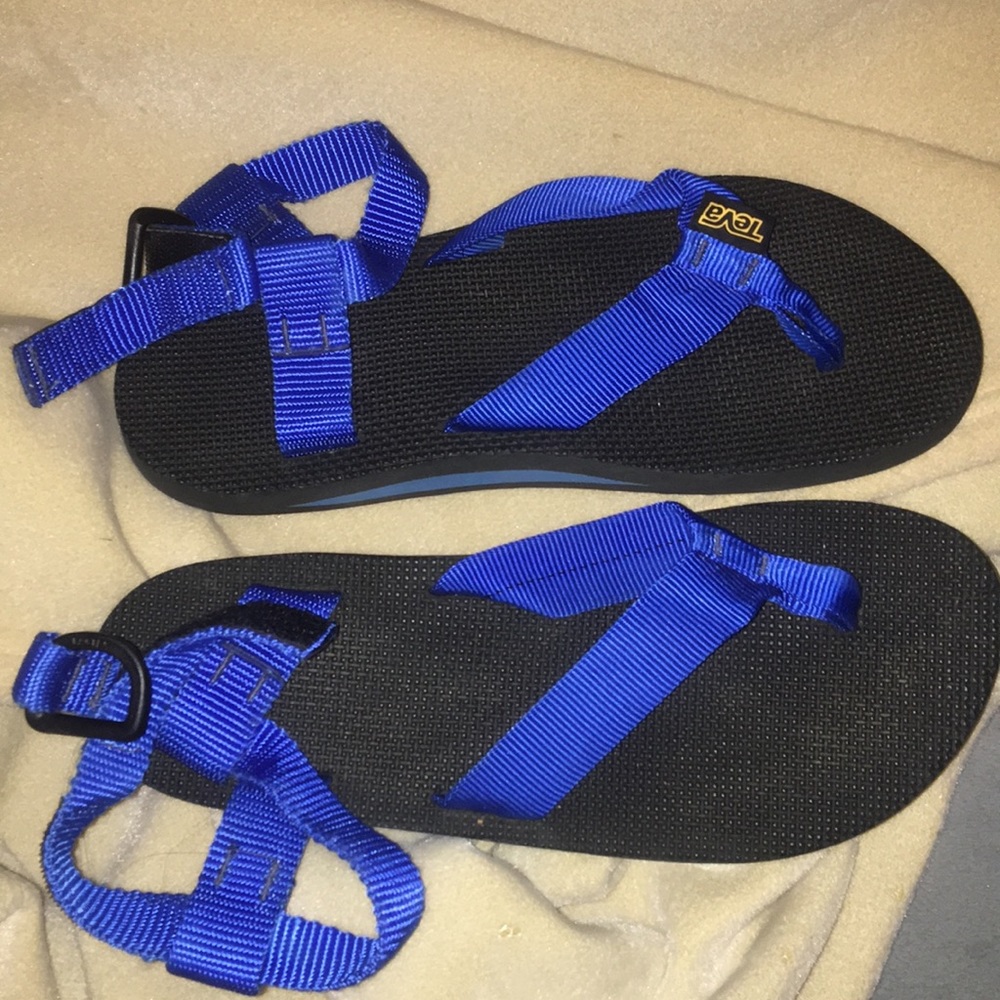 blue tevas